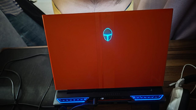 prodam-igrovoi-noutbuk-thunderobot-zero-orange-big-1