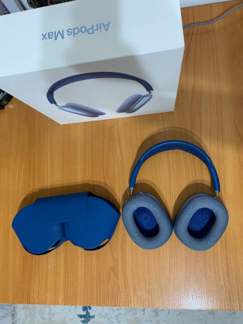 nausniki-apple-airpods-max-sky-blue-1-pokoleniia-v-polnom-komplekte-big-2