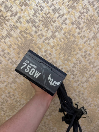 aoc-c27g2z-27-240hz-big-3