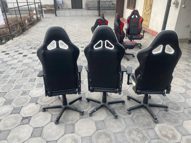 prodam-igrovye-kreslo-dxracer-po-33000-big-3