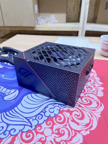 blok-pitaniia-750w-gold-big-1