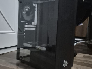 prodam-korpus-wintek-magic-l204-b-m-tg-s-6-argb-kulerami-prism-s-effektom-beskonecnosti-kontroller