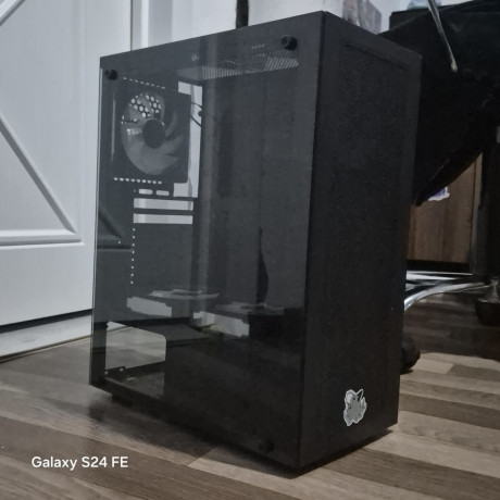 prodam-korpus-wintek-magic-l204-b-m-tg-s-6-argb-kulerami-prism-s-effektom-beskonecnosti-kontroller-big-0