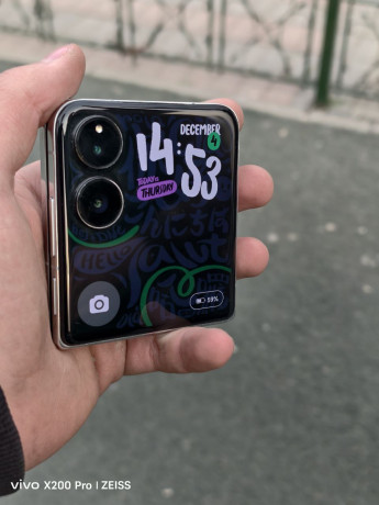 xiaomi-mix-flip-256-big-2