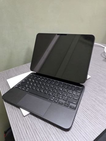 na-obmenprodazu-ipad-pro-m4-s-originalnoi-klaviaturoi-tolko-vmeste-na-prodazu-620k-v-idealnom-big-1