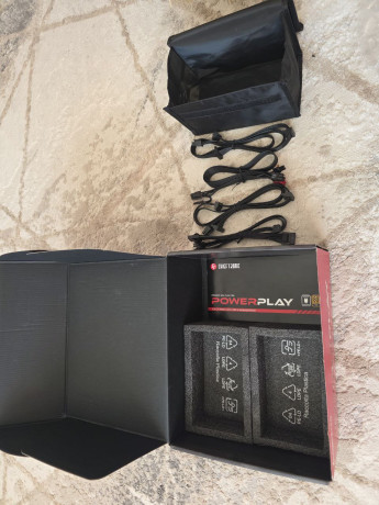 prodam-blok-pitaniia-big-1