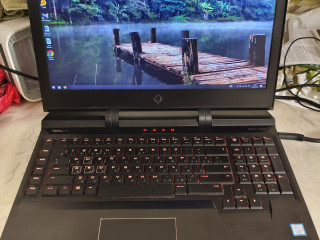 moshhnyi-hp-omen-17x