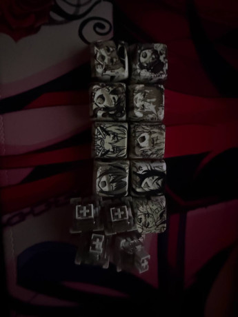 igrovaia-klaviatura-ot-bloody-b760-s-podcvetkoi-15k-tenge-2-igrovyx-kovrika-i-keikapov-v-podarok-big-3