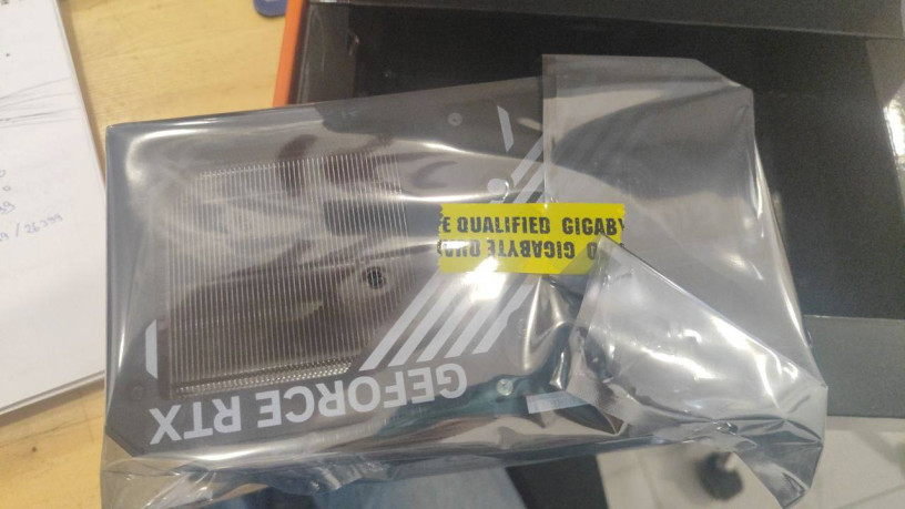 gigabyte-rtx-5060ti-oc-windforce-16gb-330-000-big-0