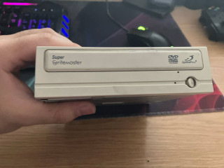 prodam-dvd-na-komp-rabocii-ili-net-neizvestno