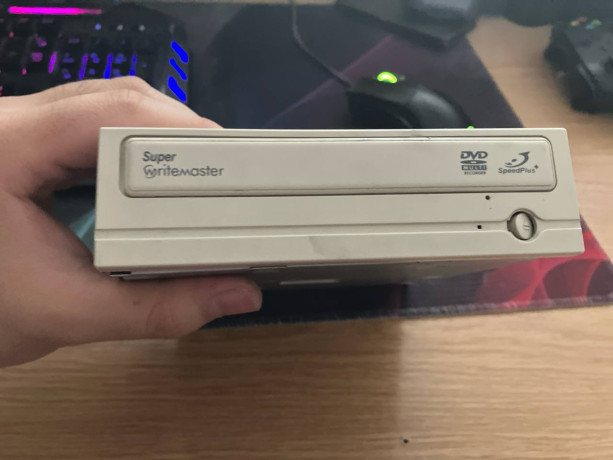 prodam-dvd-na-komp-rabocii-ili-net-neizvestno-big-0