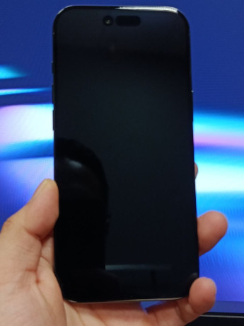 iphone-air-na-256gb-v-cernom-cvete-big-0