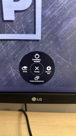 monitor-lg-27ul500-w-big-3