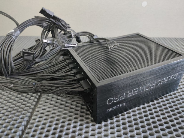 prodaiu-blok-pitaniia-big-1