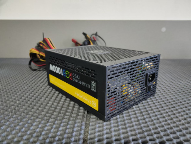 prodaiu-blok-pitaniia-big-1