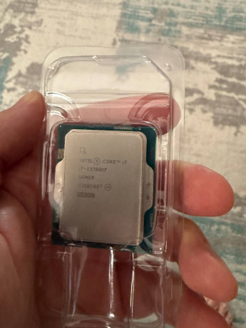 core-i7-13700kf-120k-big-0