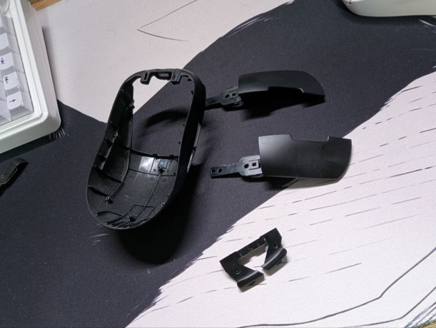 novyi-korpus-ot-logitech-pro-x-superlight-cernyi-big-0