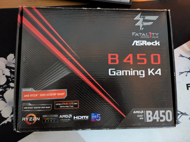 materinskaia-plata-asrock-fatality-b450-am4-imeetsia-zagluska-big-1