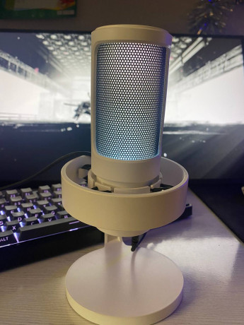 prodam-igrovoi-mikrofon-big-1