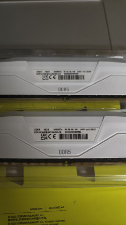 prodam-operativnuiu-pamiat-corsair-vengeance-rgb-ddr5-32gb-16gbx2-castota-6400-big-3