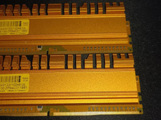 prodam-ozu-zeppelin-8gb-ddr4-2133-udimm