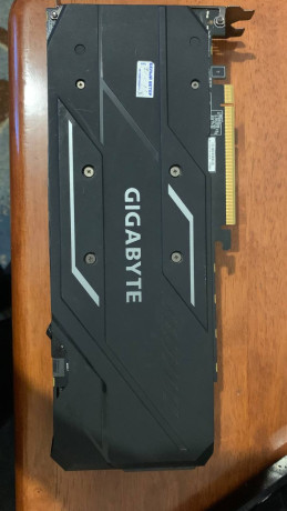 gtx-1660-6gb-gigabyte-gaming-oc-edition-3x-stoialo-v-domasnem-kompiutere-temperatury-otlicnye-liubye-big-2