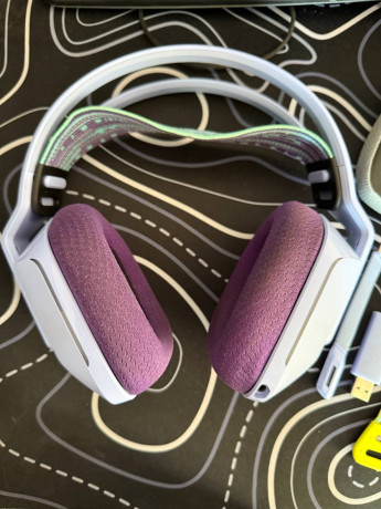 nausniki-polnostiu-rabocie-v-xorosem-sostoianii-big-1