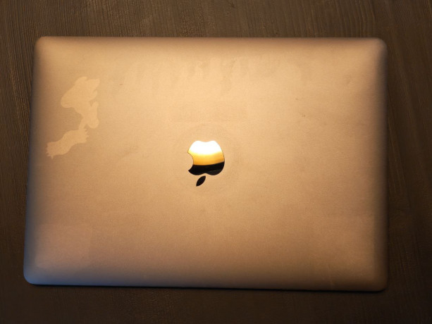 macbook-pro-2017-a1708-128gb-8gb-ram-core-i5-big-1