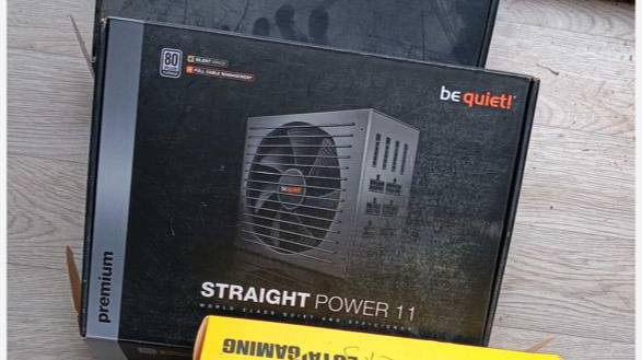 prodam-blok-pitanie-1000-vat-bu-s-dokumentami-i-cekami-30000-srocno-big-0