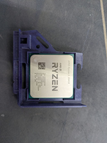 ryzen-5-3500x-oem-big-0