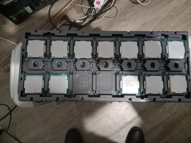 prodaiutsia-monitory-360-gc-asus-rock-27-diagnal-po-185-k-7-st-big-4