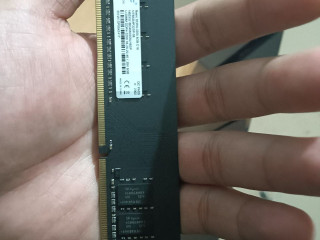 prodam-operativnuiu-pamiat-na-8gb-ddr4-za-12k-cena-dogovornaia-mogu-privezti-za-dop-platu