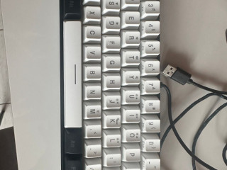 otdam-klaviaturu-i-mys-vse-rabotaet-v-normalnom-sostoianii-samovyvoz