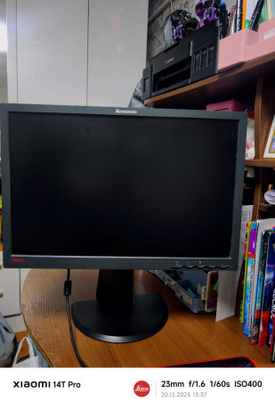 prodam-monitor-robocii-big-3