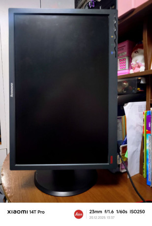 prodam-monitor-robocii-big-2