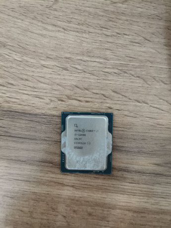prodam-processor-intel-i5-12400-big-0