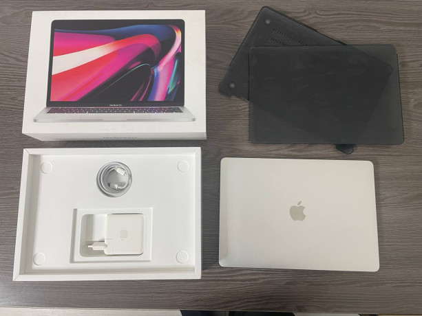 macbook-pro-m1-13-2020-big-2