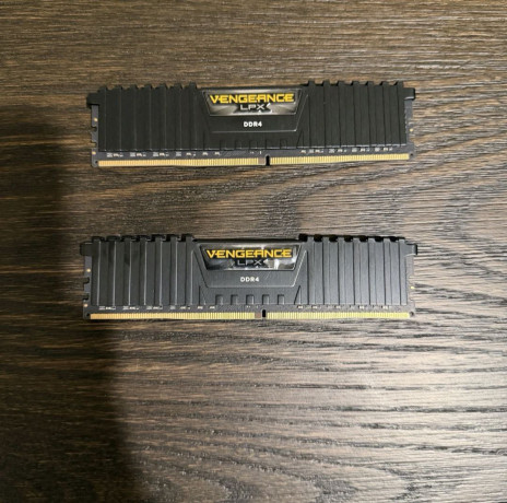 prodam-ozu-64gb-2-planki-po-32gb-corsair-vengeance-lpx-nizkoprofilnye-na-3200mhz-ne-razgonial-rab-big-0