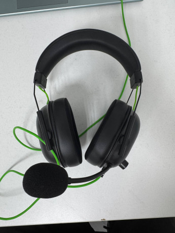 prodam-nausniki-razer-blackshark-v2-x-5-par-big-3