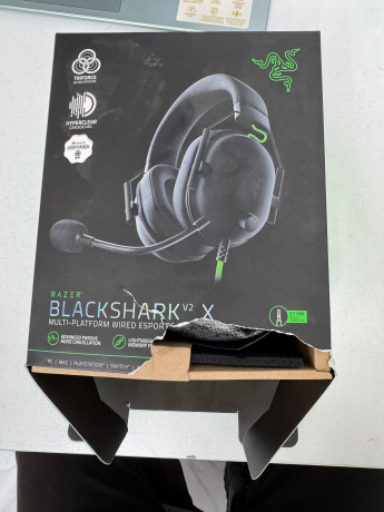 prodam-nausniki-razer-blackshark-v2-x-5-par-big-0