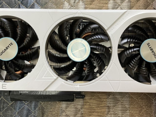 rtx-4060ti-8g-belaia-eagle-gigabyte-s-plomboi-s-korobkoi