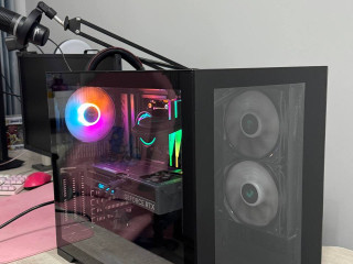 processor-amd-ryzen-7-7700x-8-iader-16-potokov