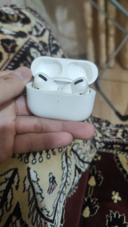 prodam-airpods-pro-1-v-otlicnom-sostoianii-27000tg-ne-bolsoi-torg-big-0