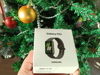 prodam-galaxy-fit-3-cernye