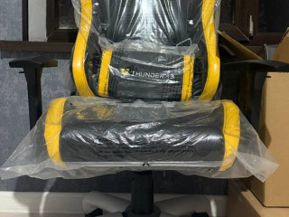 kreslo-novoe-v-plenke-vse-eshhe