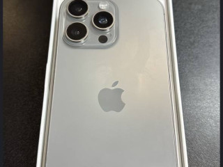 almatyprodam-aifon-15pm-256-8890-iz-minusa-ekran-menian-iz-komplektacii-korobka-cena-250000-bez-to