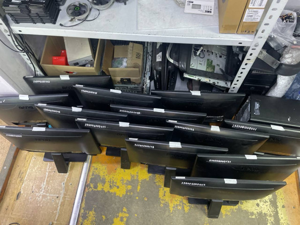 monitory-15-stuk-22-big-2