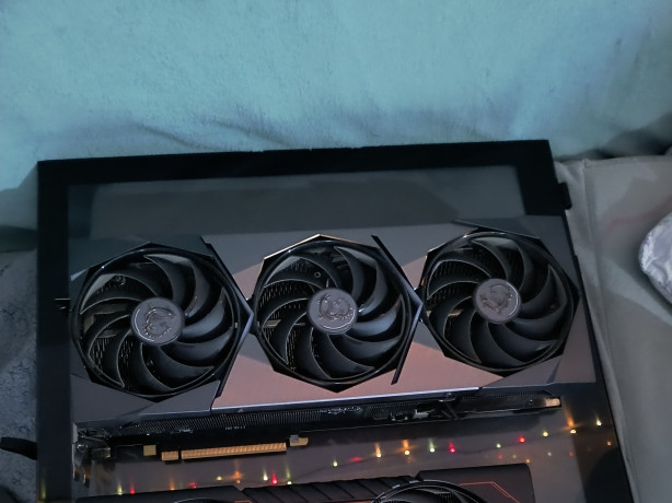 prodam-msi-3070-suprim-x-lhr-big-0