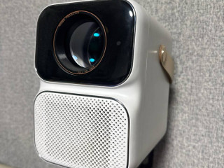 portativny-proektor-wanboo-t6-max-full-hd-650lumen