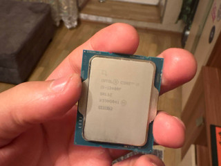 proda-processor-i5-12400f-v-xorosem-sostoianii